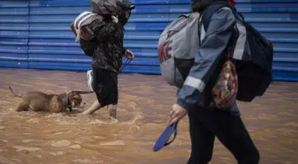 لقطات جوية تظهر غرق مدن بأكملها في كارثة فيضانات البرازيل
