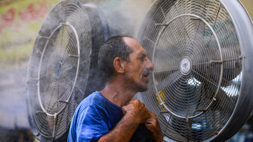 موجات الحر القياسية تضرب منطقة الشرق الأوسط في صيف 2024