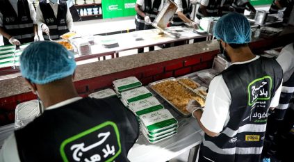 طاهيات سعوديات تألقن في خدمة ضيوف الرحمن
