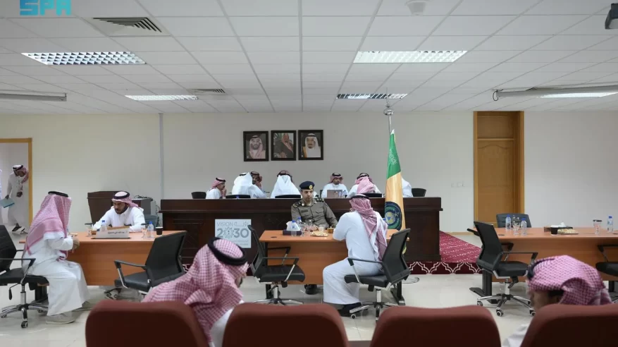أمير الباحة يوجّه بسرعة معالجة مخالفات دور الإيواء بالمنطقة