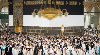 مشاهد حية لامتلاء جنبات صحن المطاف بضيوف الرحمن