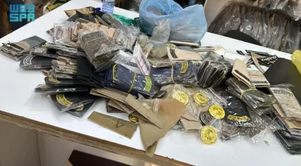 ضبط رتب وشعارات مخالفة في محال بيع وخياطة الملابس العسكرية بالرياض 