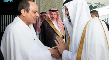 السيسي يصل إلى جدة لأداء مناسك الحج