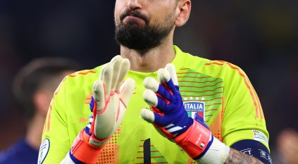 الصحف الإيطالية تُشيد بـ دوناروما: أنقذ المنتخب ضد إسبانيا