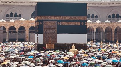 قوافل الحجاج المتعجلين تغادر مكة بعد طواف الوداع