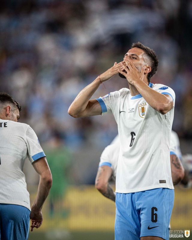 رودريجو بيتنانكور مع أوروغواي