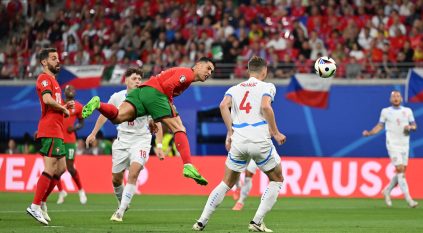 بيرس: لاعبو البرتغال لا يثقون في رونالدو!