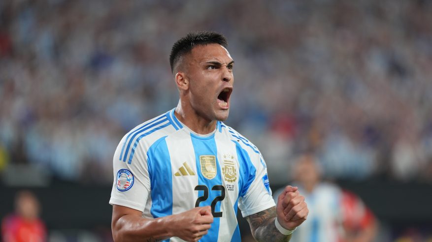 لاوتارو يضع شرطاً لاحتفاظ منتخب الأرجنتين بلقب الكوبا