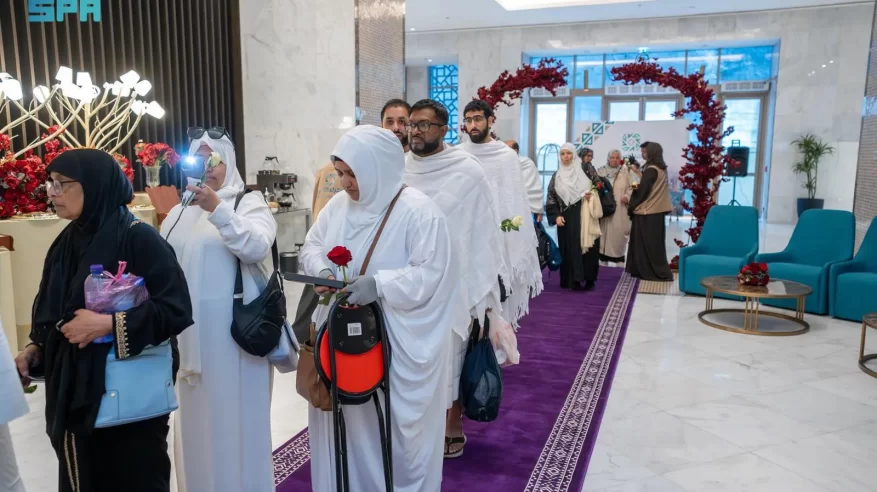 موسم الحج 1445 .. وصول طلائع حجاج أمريكا وفرنسا وإيطاليا وألمانيا