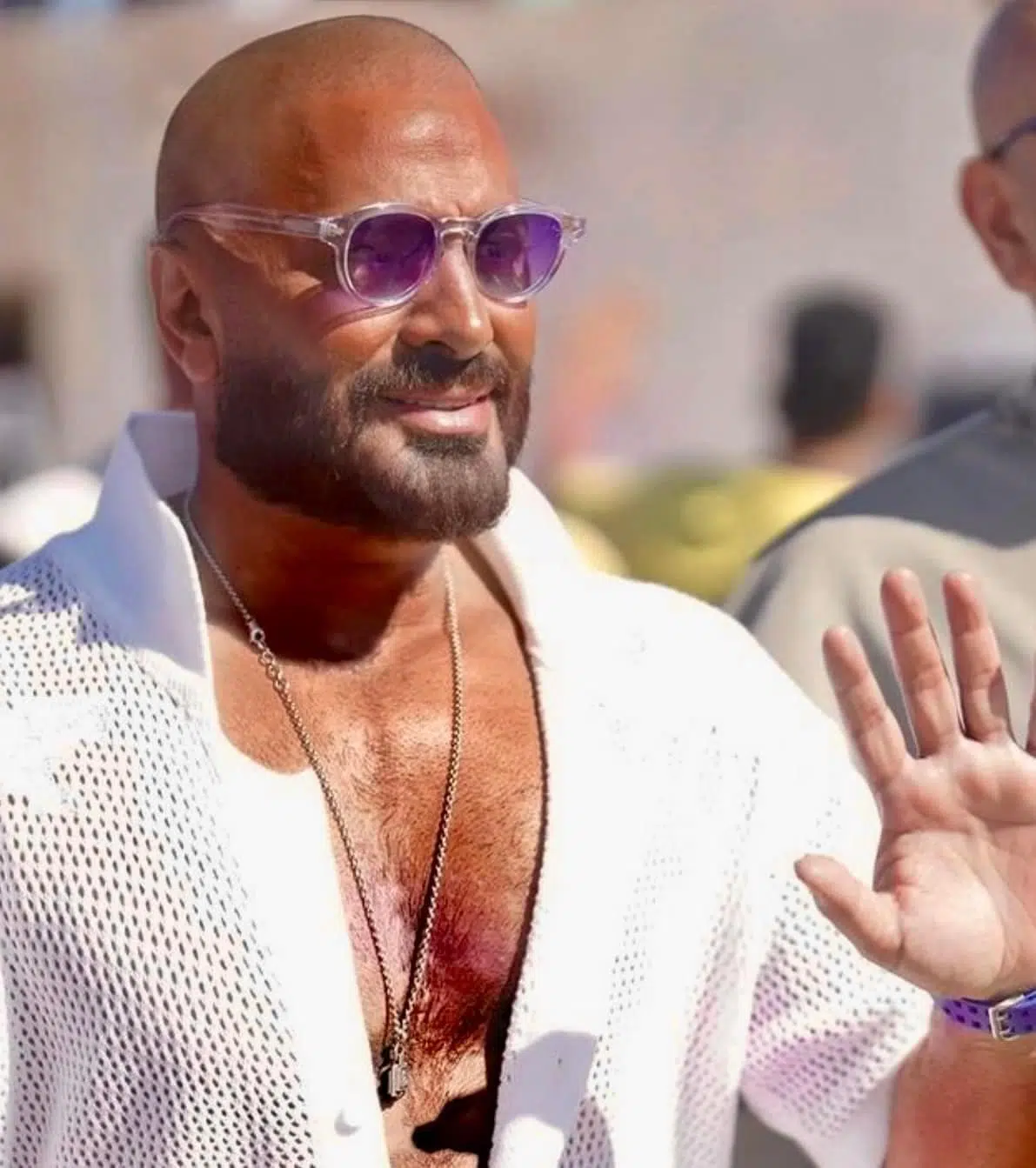 تامر حسني في لوك جديد يثير دهشة الجمهور %D8%AA%D8%A7%D9%85%D8%B1 %D8%AD%D8%B3%D9%86%D9%8A %D9%81%D9%8A %D9%84%D9%88%D9%83 1.jpg