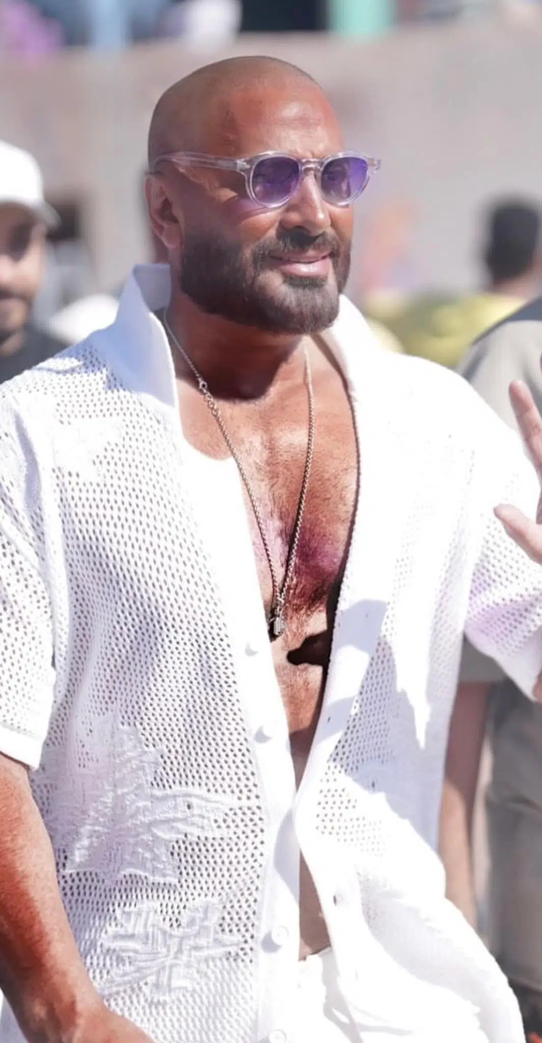 تامر حسني في لوك جديد يثير دهشة الجمهور %D8%AA%D8%A7%D9%85%D8%B1 %D8%AD%D8%B3%D9%86%D9%8A %D9%81%D9%8A %D9%84%D9%88%D9%83 2.jpg