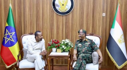 أبي أحمد أول قائد أجنبي يزور السودان للقاء البرهان منذ اندلاع الحرب