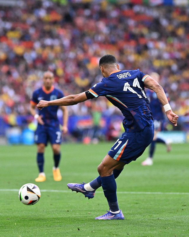 جاكبو - رومانيا ضد هولندا