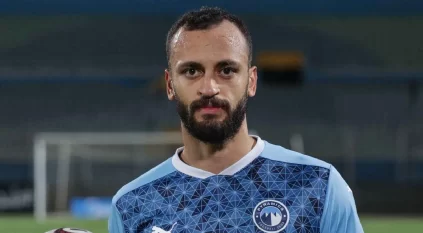 جماهير الأهلي تهاجم مروان حمدي رغم اعتذاره