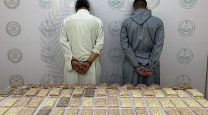 نازح ومواطن في قبضة الأمن لتهريبهما 7.600 قرص من الإمفيتامين