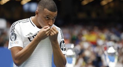 كيليان مبابي خلال تقديمه لاعبًا للريال: حققت حلمي