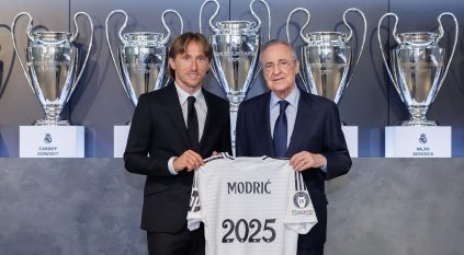 مودريتش يحسم مستقبله مع ريال مدريد