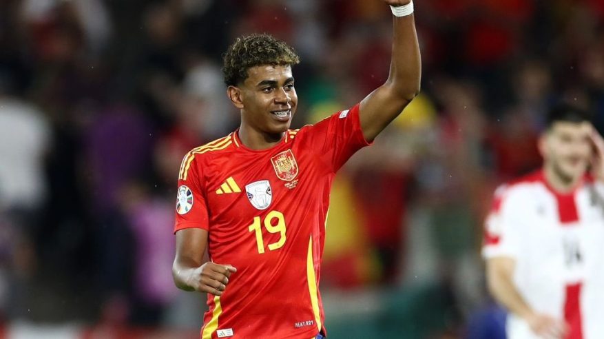لامين يامال يصنع التاريخ في اليورو
