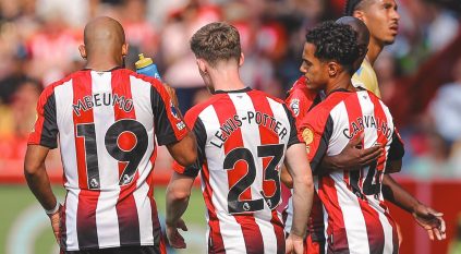 برينتفورد يحسم مباراة brentford vs crystal palace بثنائية