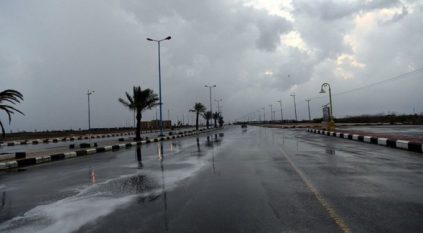أمطار وصواعق على جازان حتى السابعة مساء