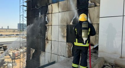 إصابة 5 أشخاص في حريق بمبنى بالرياض