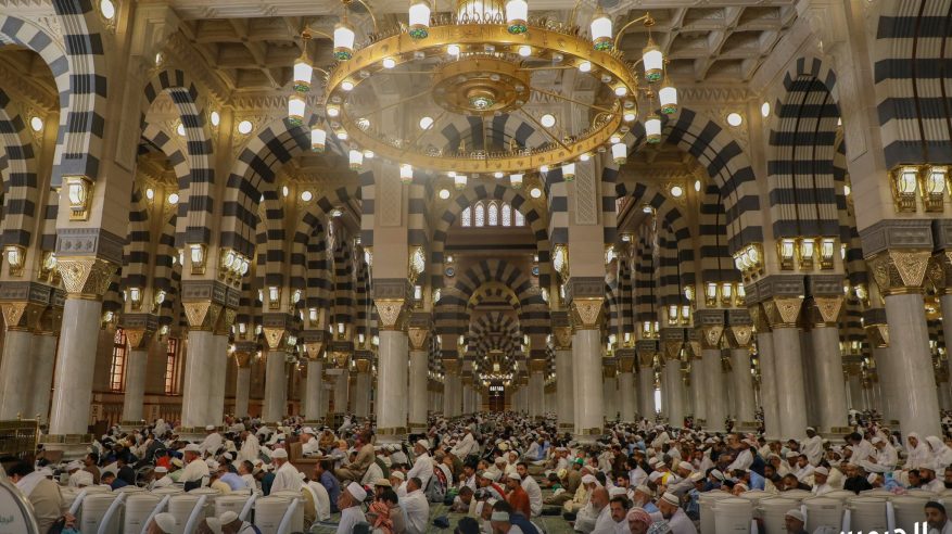 أكثر من 40 جولة لتطييب قاصدي المسجد النبوي يوميًّا