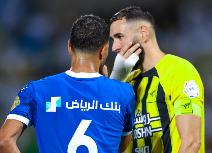 الاتحاد والهلال بالقوة الضاربة في الكلاسيكو
