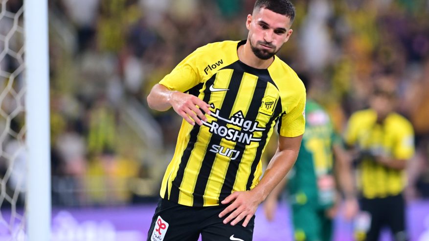 حسام عوار يعزز تقدم الاتحاد ضد القادسية