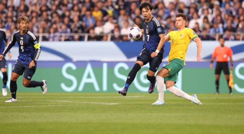 منتخب اليابان ضد أستراليا