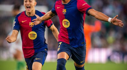 برشلونة يتغلب على فياريال بثنائية 