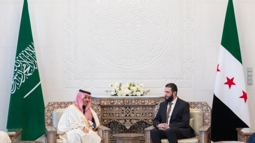 فيصل بن فرحان يلتقي أحمد الشرع ويبحثان دعم أمن واستقرار ووحدة سوريا