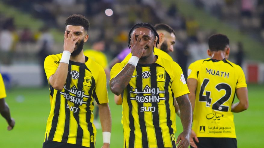 الاتحاد يقلب الطاولة على الخلود ويفوز برباعية