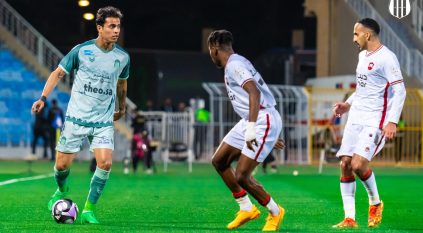 أمام الرياض.. الرائد بالطقم الأحمر في الشوط الثاني