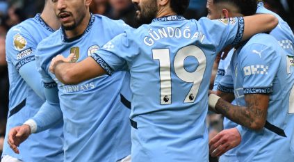 مانشستر سيتي يعزز صدارته وتشلسي يفوز على نوتنغهام بالدوري الإنجليزي