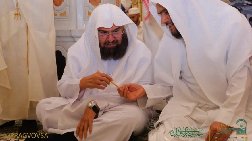 السديس : تكثيف المسارات الإثرائية لتفعيل خطة الجمعة الرابعة والأخيرة من رمضان