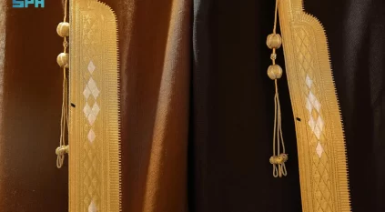 البشوت.. أحد أبرز أزياء العيد بالمنطقة الشرقية