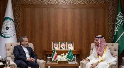 فيصل بن فرحان يبحث العلاقات الثنائية مع نظيره الإيراني