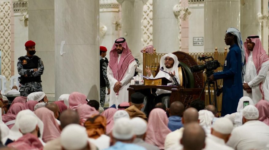 ياسر الدوسري: المرجفون يمارسون الحرب النفسية والإرجاف يزداد خطورةً مع انتشار مواقع التواصل الاجتماعي
