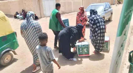 سلمان للإغاثة يوزّع 1.900 سلة غذائية في محلية الدامر بالسودان