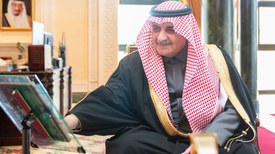 أمير تبوك يدشن حملة “جسر الأمل”