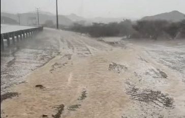 لقطات لهطول أمطار غزيرة على منطقة الباحة