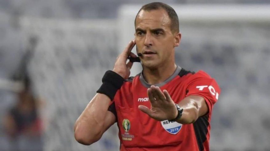الإعلان عن حكام مباريات اليوم بدوري روشن