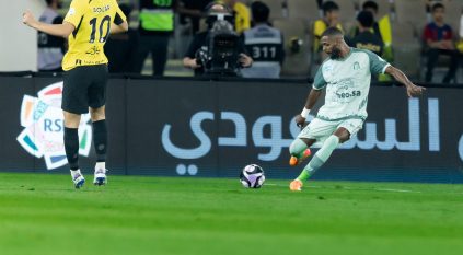 شوط أول سلبي بين الاتحاد والرياض