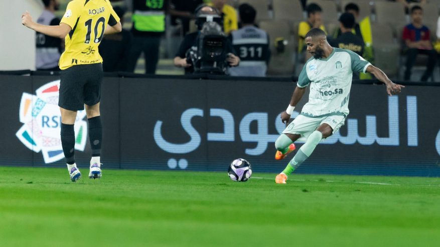 شوط أول سلبي بين الاتحاد والرياض