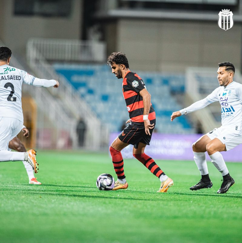 الرياض ضد الأخدود