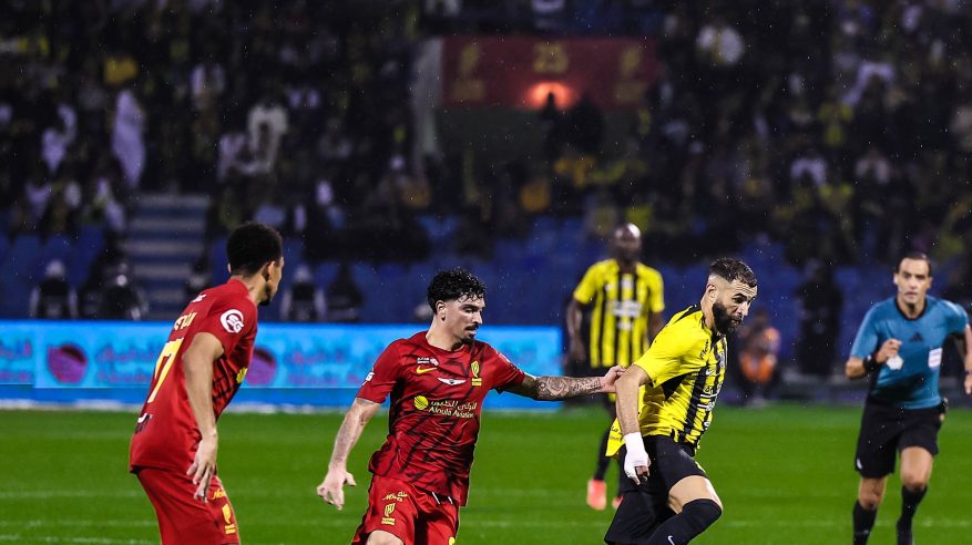 الاتحاد يخطف التعادل من القادسية