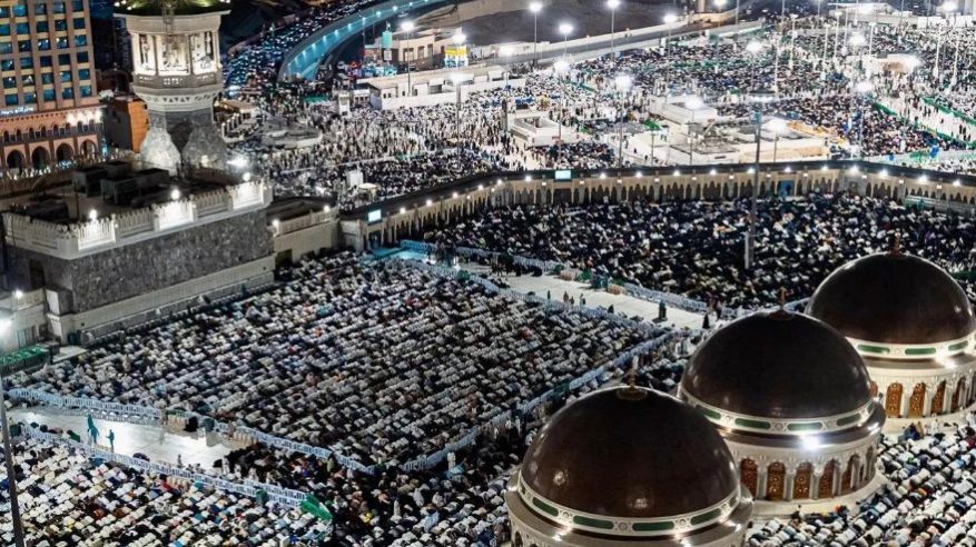 وزير الحج: المسجد الحرام استقبل 3 ملايين مصلٍّ ليلة 23 رمضان