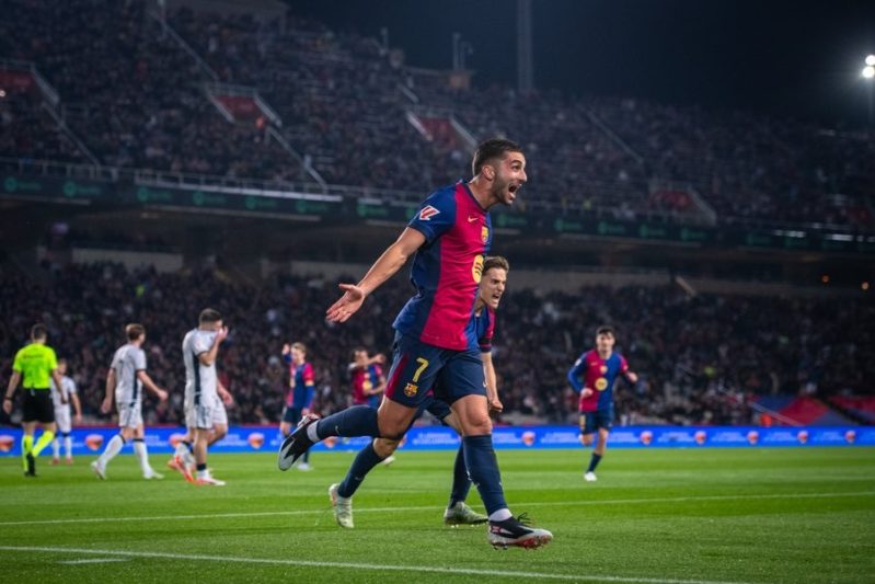 برشلونة ضد أوساسونا