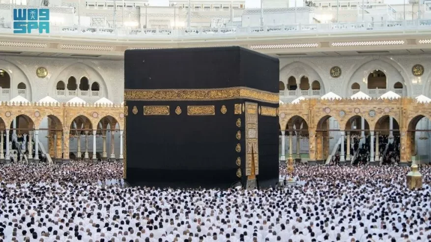 السديس في خطبة عيد الفطر بالمسجد الحرام: انشروا السعادة وأظهروا الابتسامات