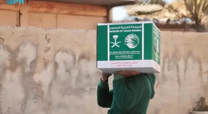 سلمان للإغاثة يوزّع 2.000 سلة غذائية وحقيبة صحية في الحسكة السورية 